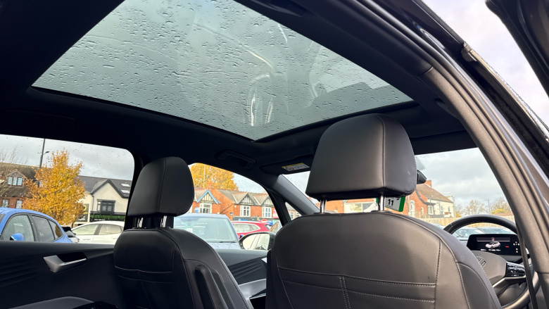 Volkswagen ID.3 150kW Family Pro Performance 58kWh 5dr Auto Electric Hatchback